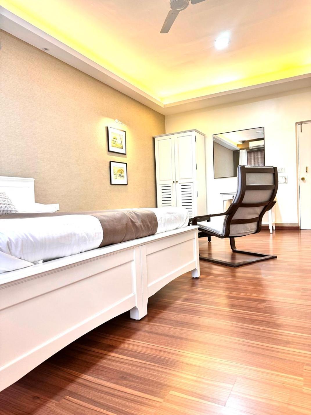 Hotel Ketan Pune Zewnętrze zdjęcie